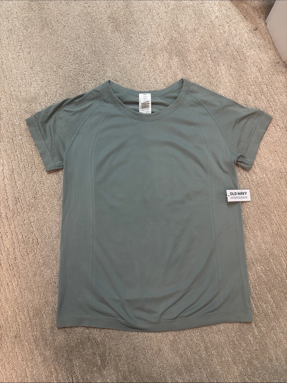 🏷 Old Navy top